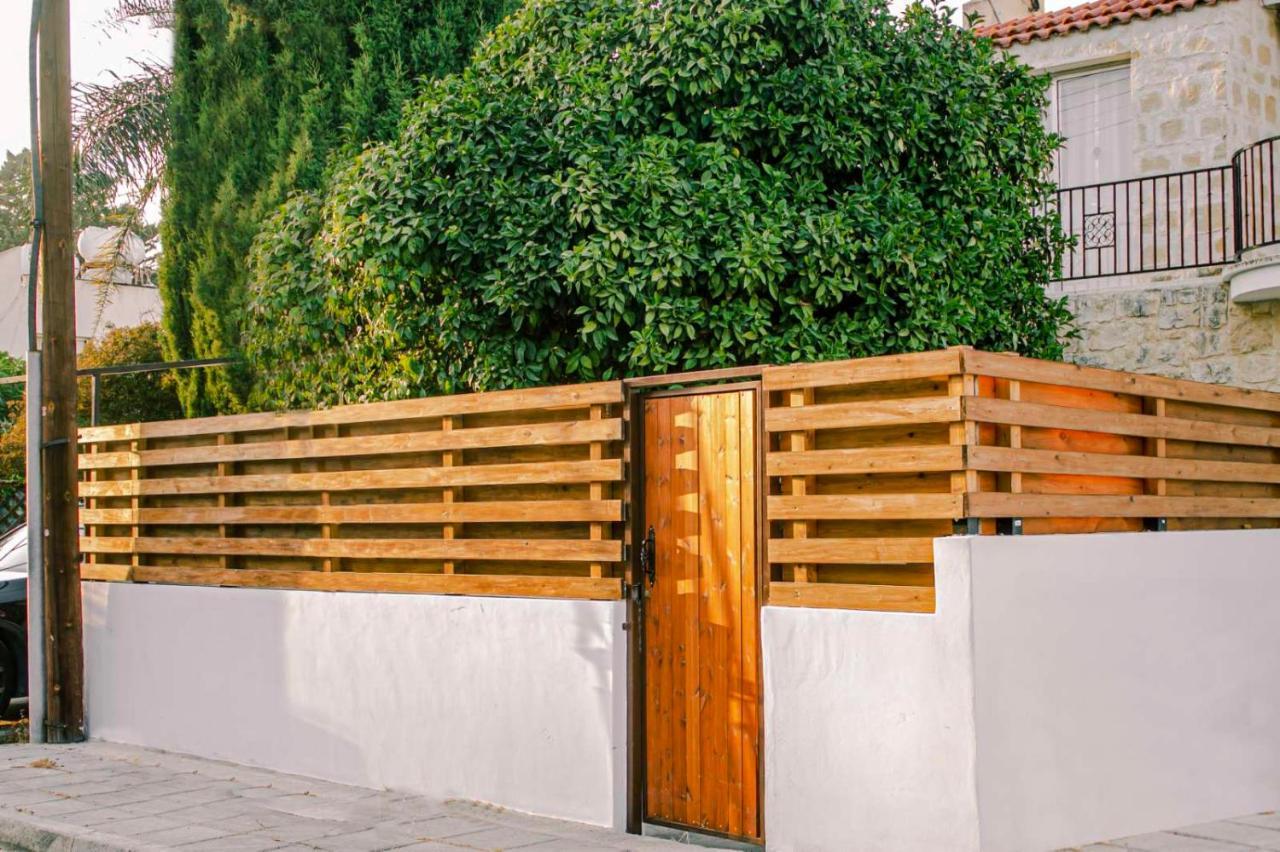 Dub House Apartment Paphos Ngoại thất bức ảnh