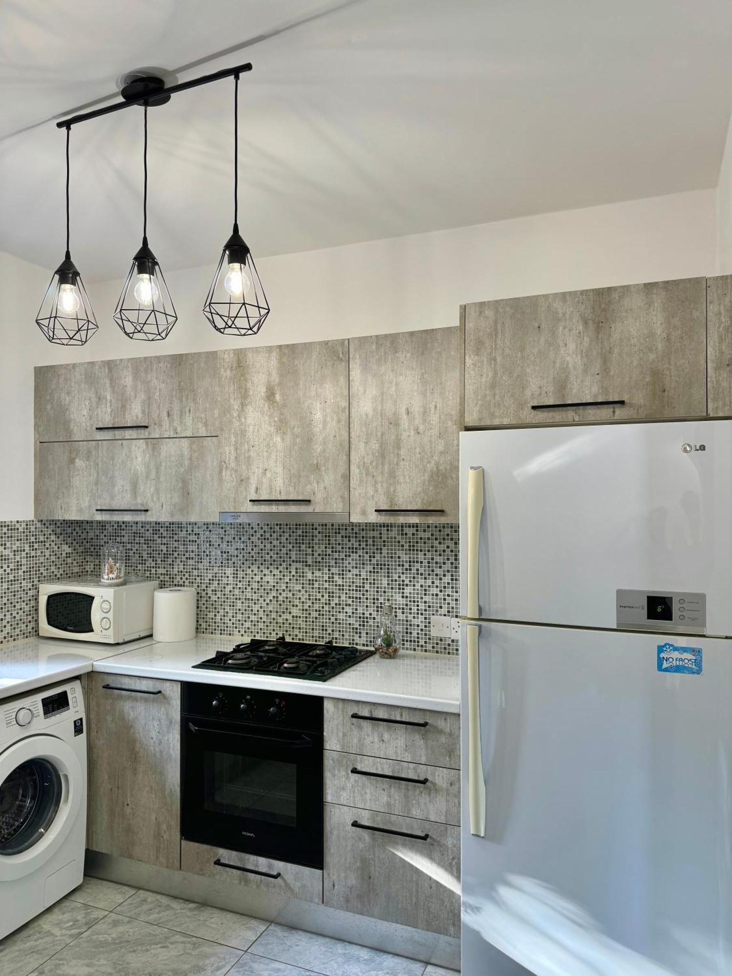 Dub House Apartment Paphos Ngoại thất bức ảnh